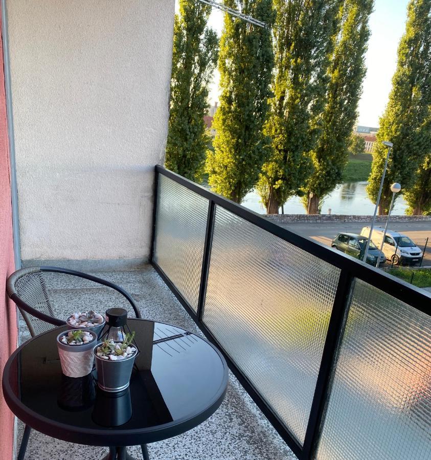 Apartman Colapis- Self Check In, Free Parking, Premium Location! Карловац Екстериор снимка
