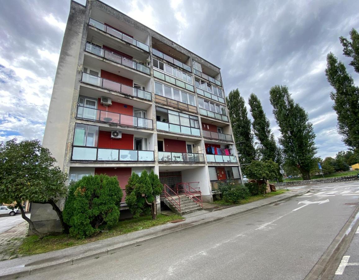 Apartman Colapis- Self Check In, Free Parking, Premium Location! Карловац Екстериор снимка